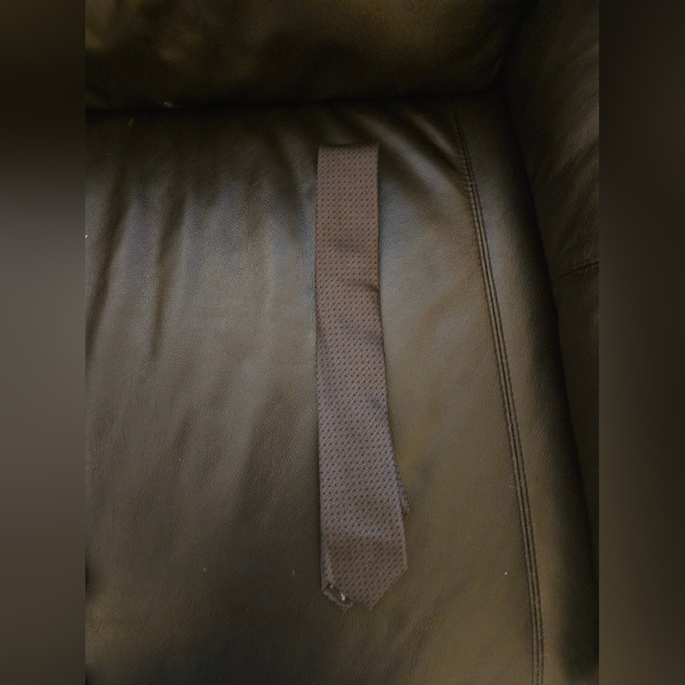 RW & CO black tie like new